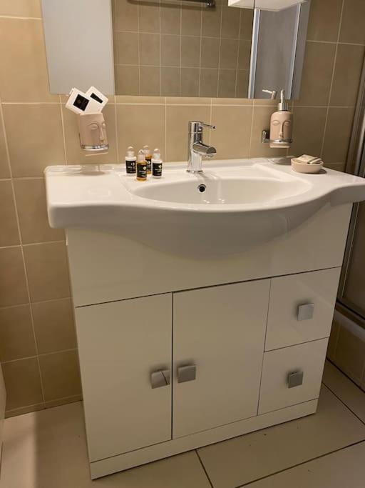 Romantic Suite Pregassona Lugano Bagian luar foto